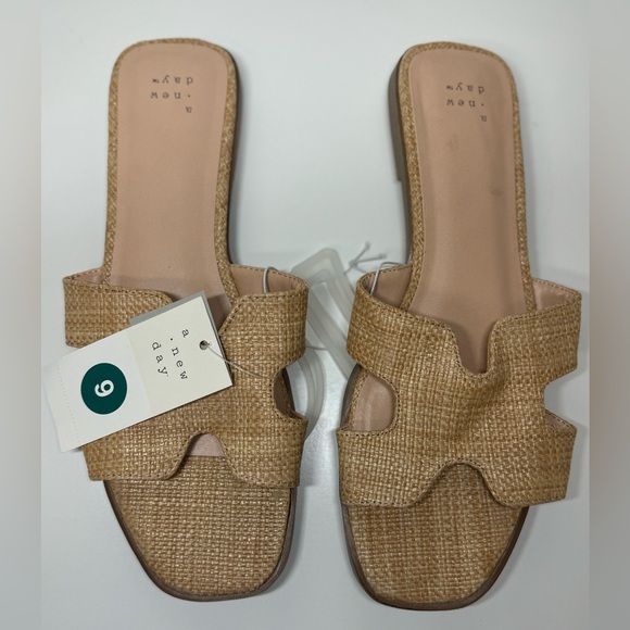 NWT Women's Nina Slide Sandals - A New Day
Beige - Picture 8 of 8